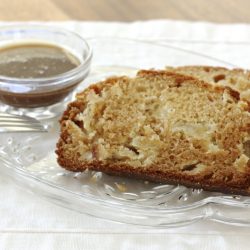 Apple Caramel Amish Friendship Bread | A warm and toasty fall Amish Friendship Bread treat. | www.friendshipbreadkitchen.com #amishfriendshipbread #friendshipbread #dessert #halloween