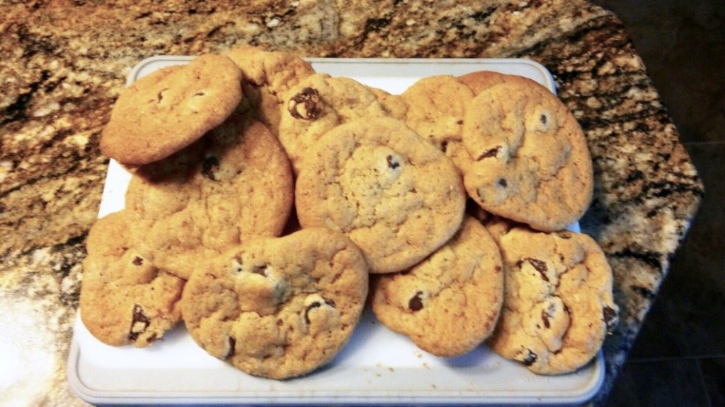 Amish Friendship Bread Chocolate Chip Cookies Christine Shipley ♥ friendshipbreadkitchen.com