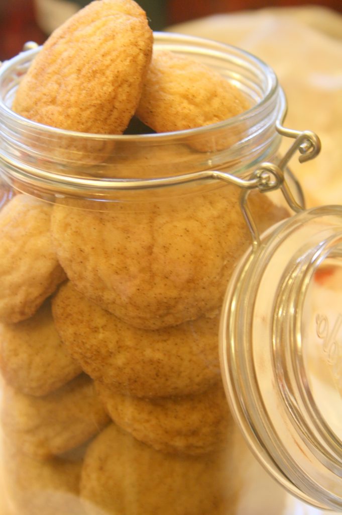 Amish Friendship Bread Snickerdoodles ♥ friendshipbreadkitchen.com