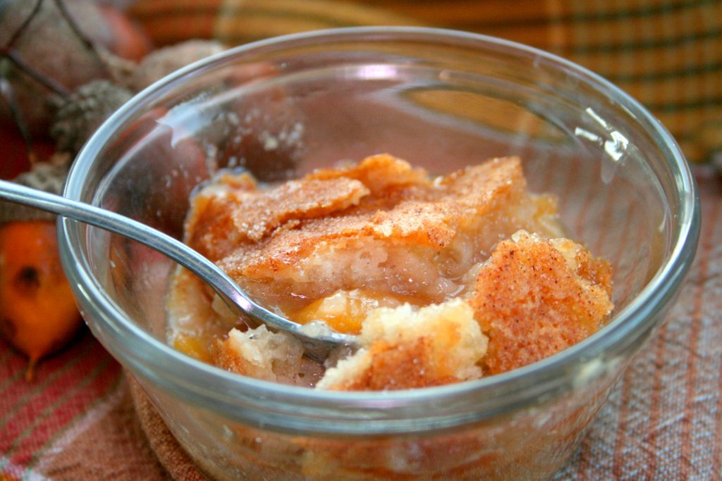 Amish Friendship Bread Peach Cobbler | friendshipbreadkitchen.com