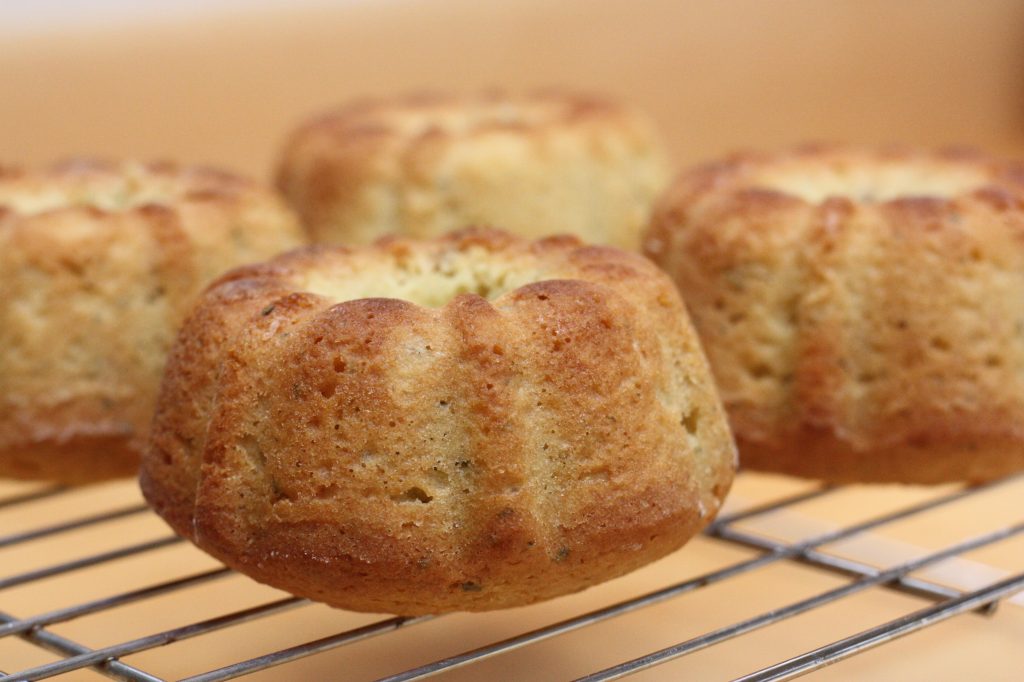 Rosemary Lemon Olive Oil Amish Friendship Bread | friendshipbreadkitchen.com