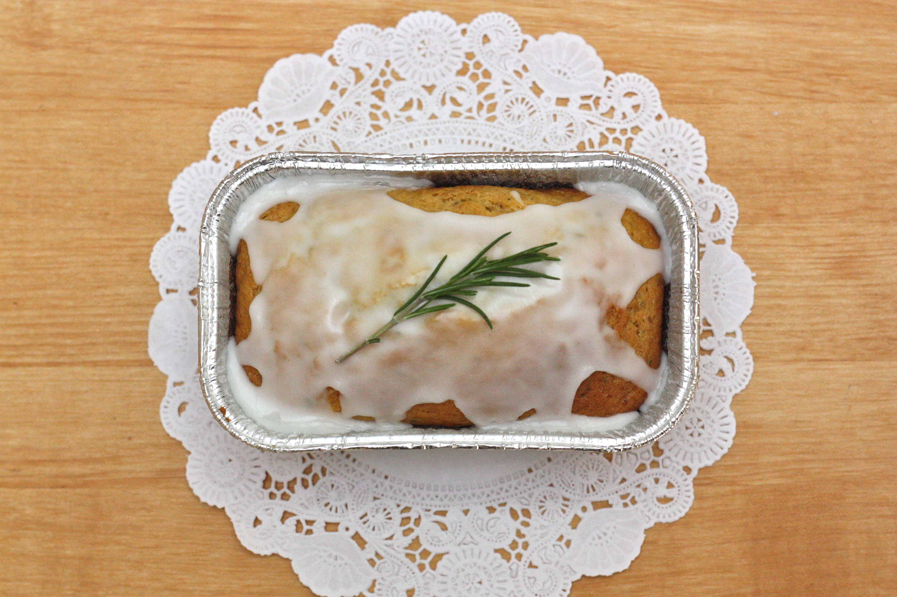 Rosemary Lemon Olive Oil Amish Friendship Bread | friendshipbreadkitchen.com