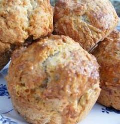 Cheese Dilly Amish Friendship Bread Rolls by Mary Marlowe Leverette | friendshipbreadkitchen.com