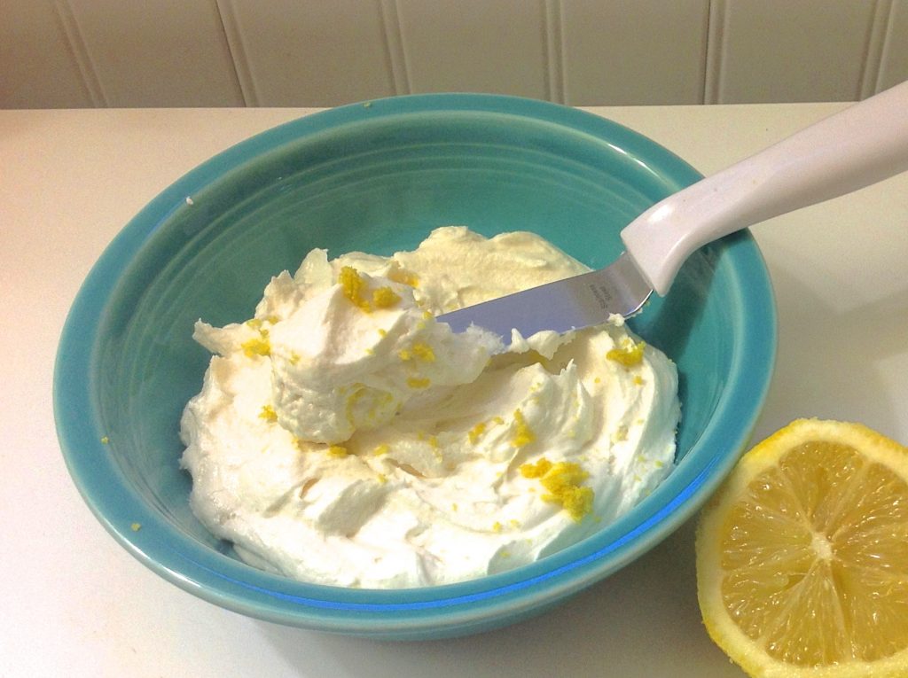 Lemon Buttercream Frosting by Diane Siniscalchi | friendshipbreadkitchen.com