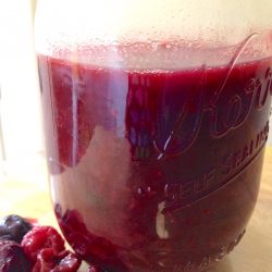 Berry Compote for Amish Friendship Bread by Paula Altenbach | friendhsipbreadkitcen.com