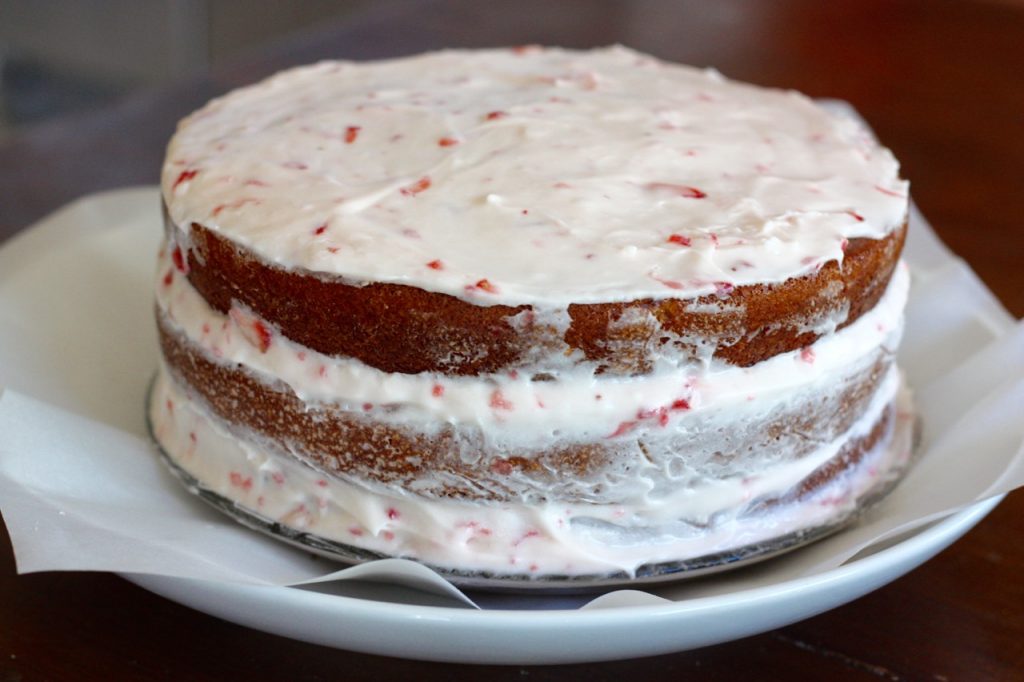 Strawberry Limeade Amish Friendship Bread Cake ♥ friendshipbreadkitchen.com