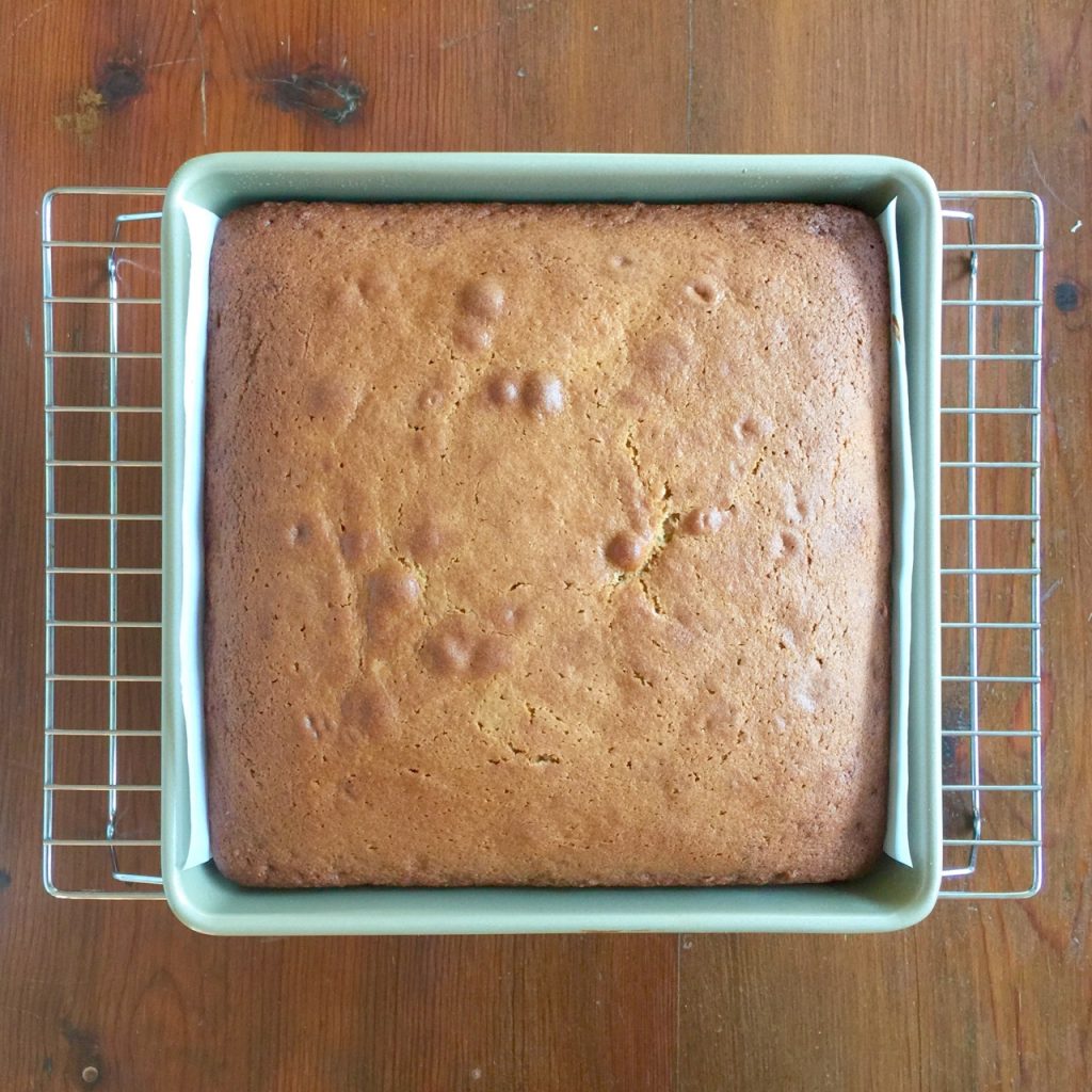 Earl Grey Amish Friendship Bread Tea Cake | friendshipbreadkitchen.com