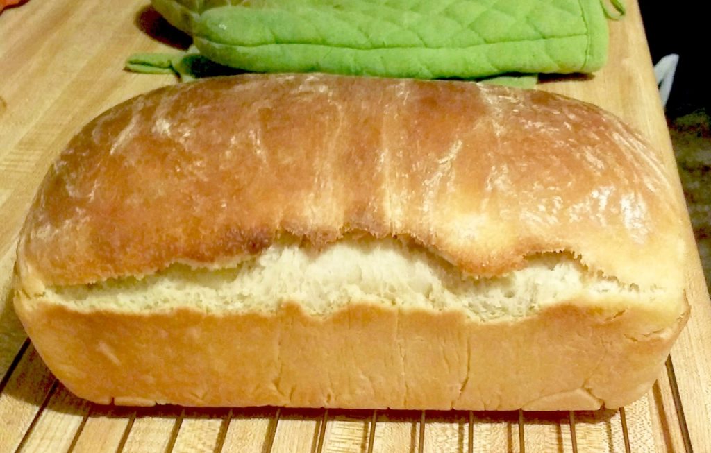 Basic White Amish Friendship Bread by Melissa Hale | friendshipbreadkitchen.com