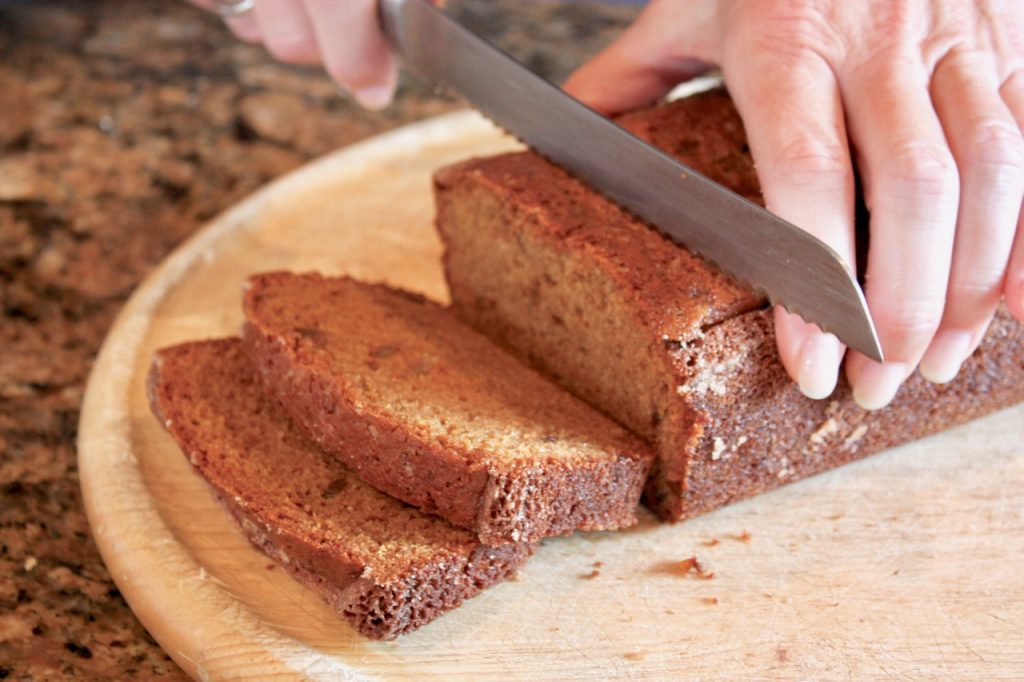 Gingerbread Amish Friendship Bread ♥ friendshipbreadkitchen.com