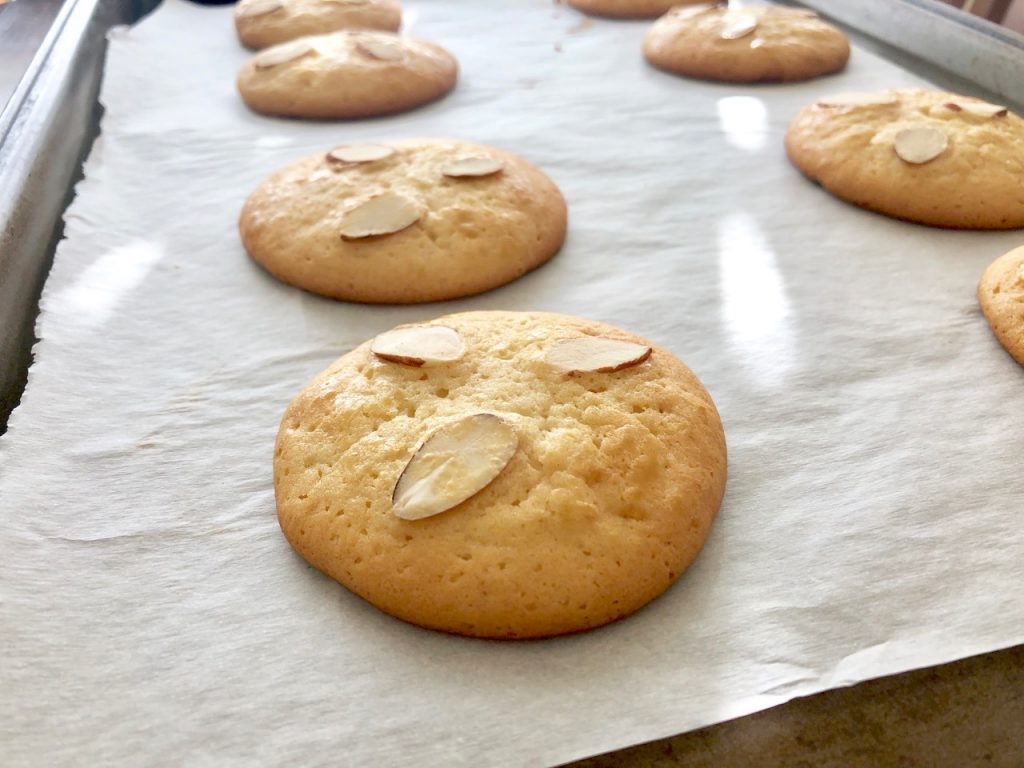 Amish Friendship Bread Chinese Almond Cookies | friendshipbreadkitchen.com