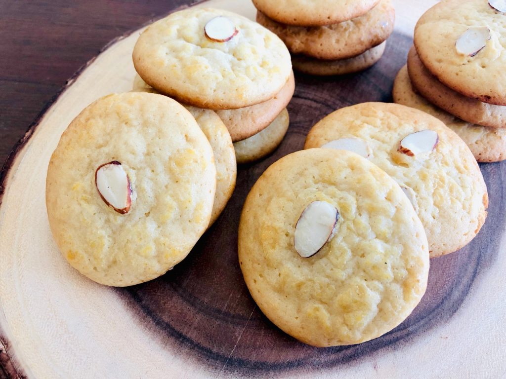 Amish Friendship Bread Chinese Almond Cookies | friendshipbreadkitchen.com