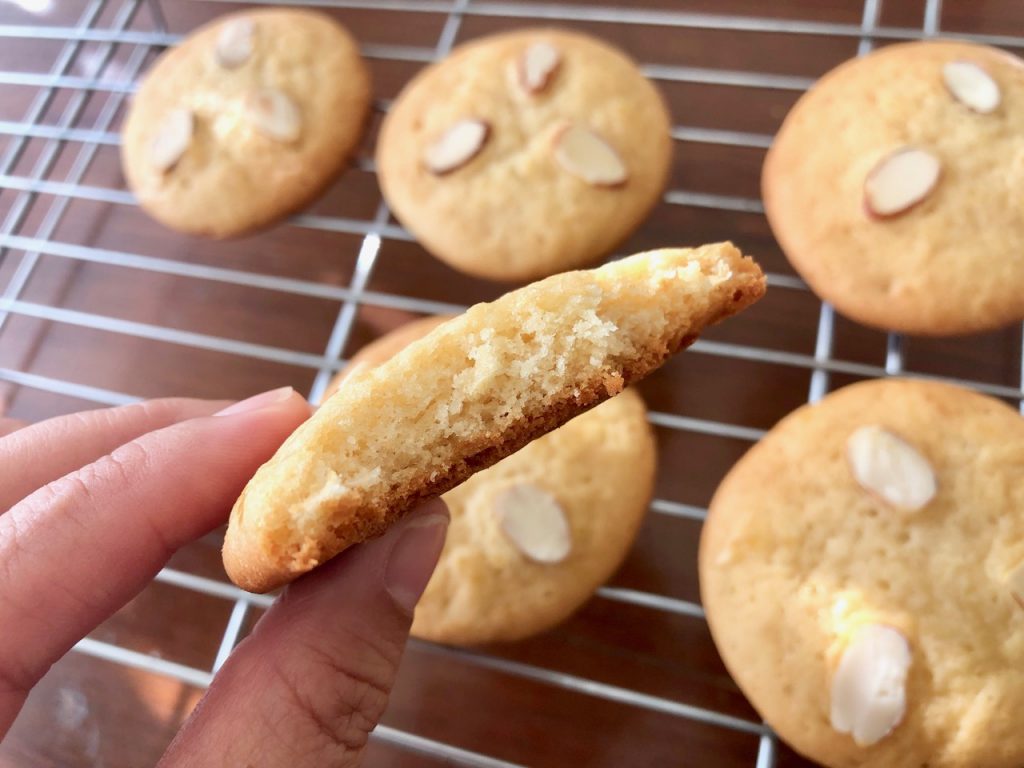 Amish Friendship Bread Chinese Almond Cookies | friendshipbreadkitchen.com