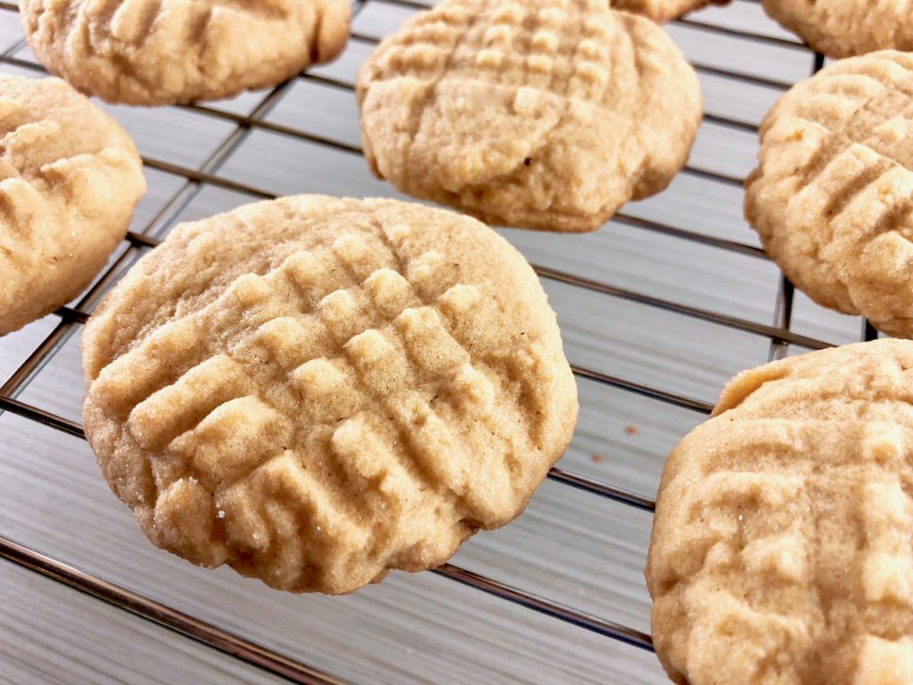 Amish Friendship Bread Peanut Butter Cookies | friendshipbreadkitchen.com