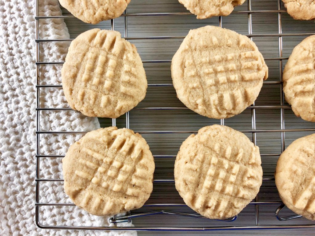 Amish Friendship Bread Peanut Butter Cookies | friendshipbreadkitchen.com