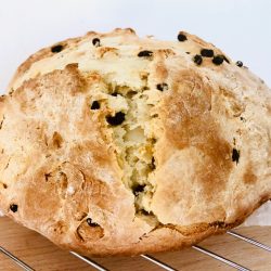 Irish Soda Amish Friendship Bread loaf recipe | friendshipbreadkitchen.com