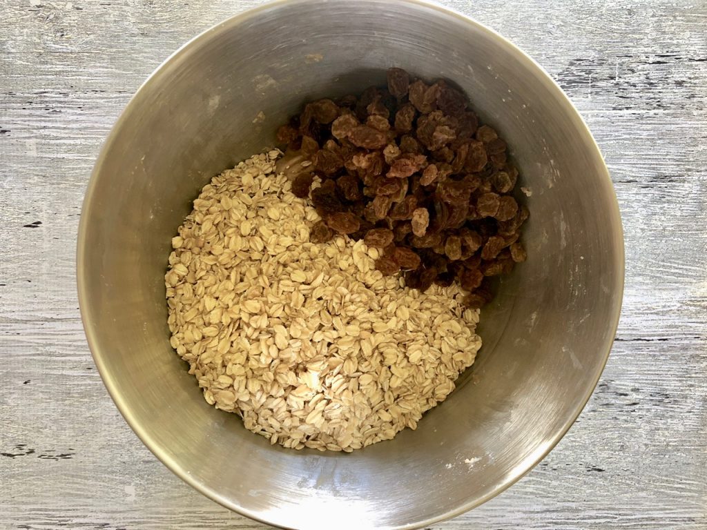 Amish Friendship Bread Oatmeal Raisin Cookies