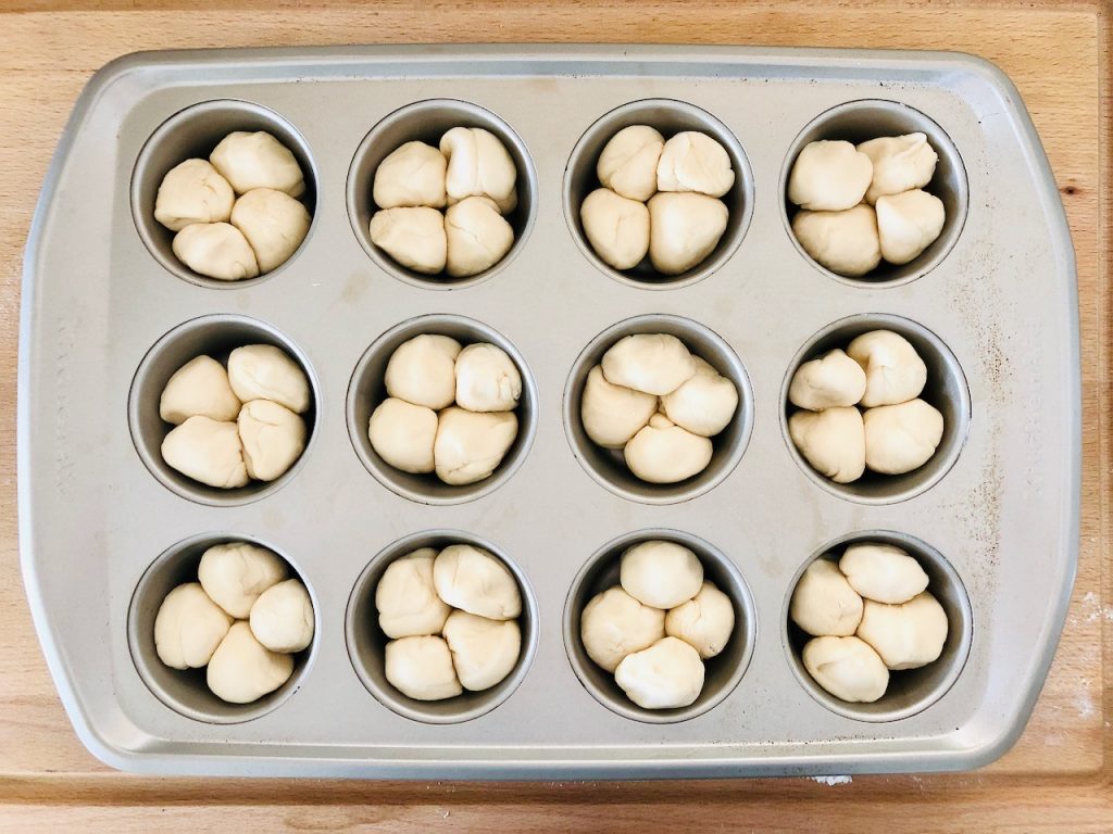 Amish Friendship Bread Cloverleaf Dinner Rolls