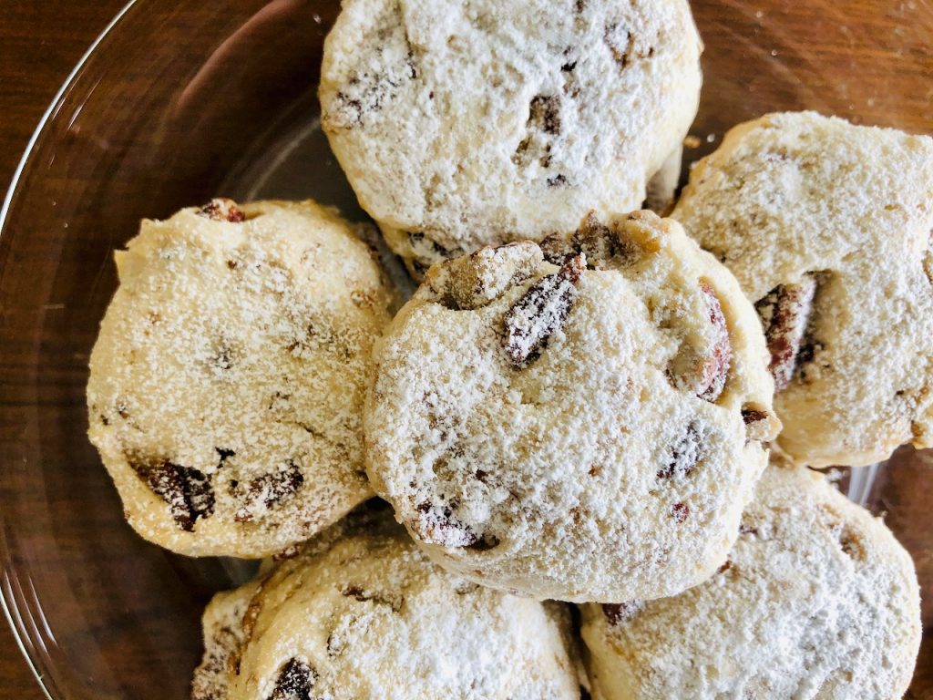 Amish Friendship Bread Pecan Sandies Cookies