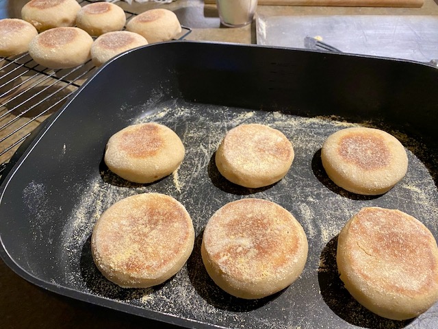 Amish Friendsihp Bread English Muffins in an electric skillet Tes Jolly